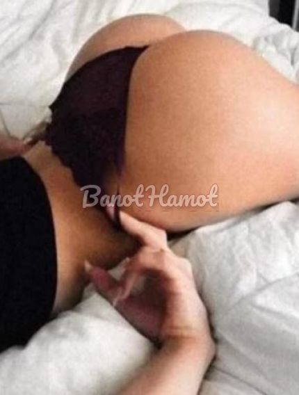 Hot sex with escort service girls